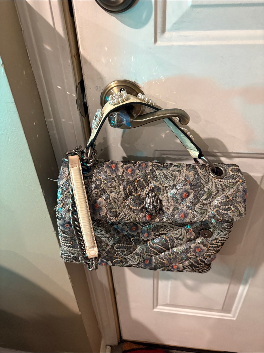 Embroidered Floral Quilted Shoulder Bag - Gray